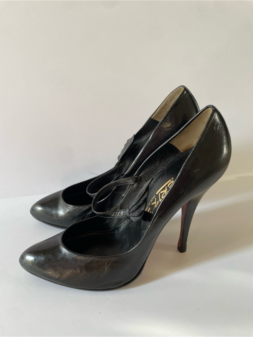 Vintage Erik’s Black Leather Pointed Toe Stiletto Pump Heels Bow 8.5 M Spain